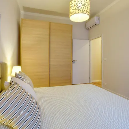 דירה Gorgeous In With Wifi