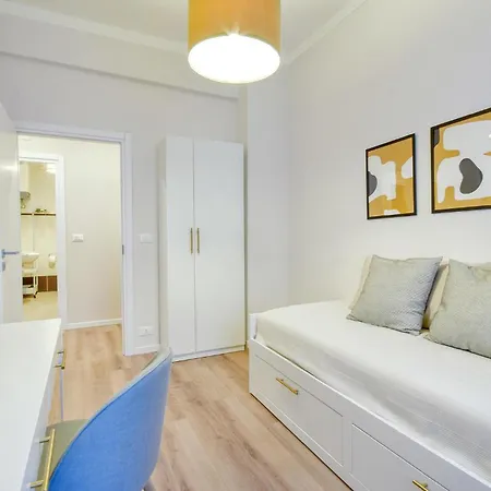 Gorgeous In With Kitchen * ג'נובה