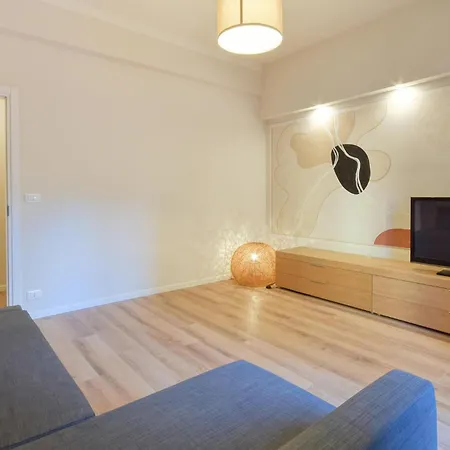 Gorgeous In With Kitchen * ג'נובה